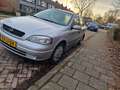 Opel Astra 1.6 GL Gris - thumbnail 4