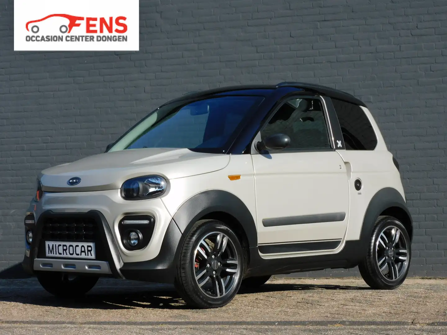 Microcar M.Go Brommobiel 6 White TOPSTAAT! ACHTERUITRIJCAMERA! P - 1