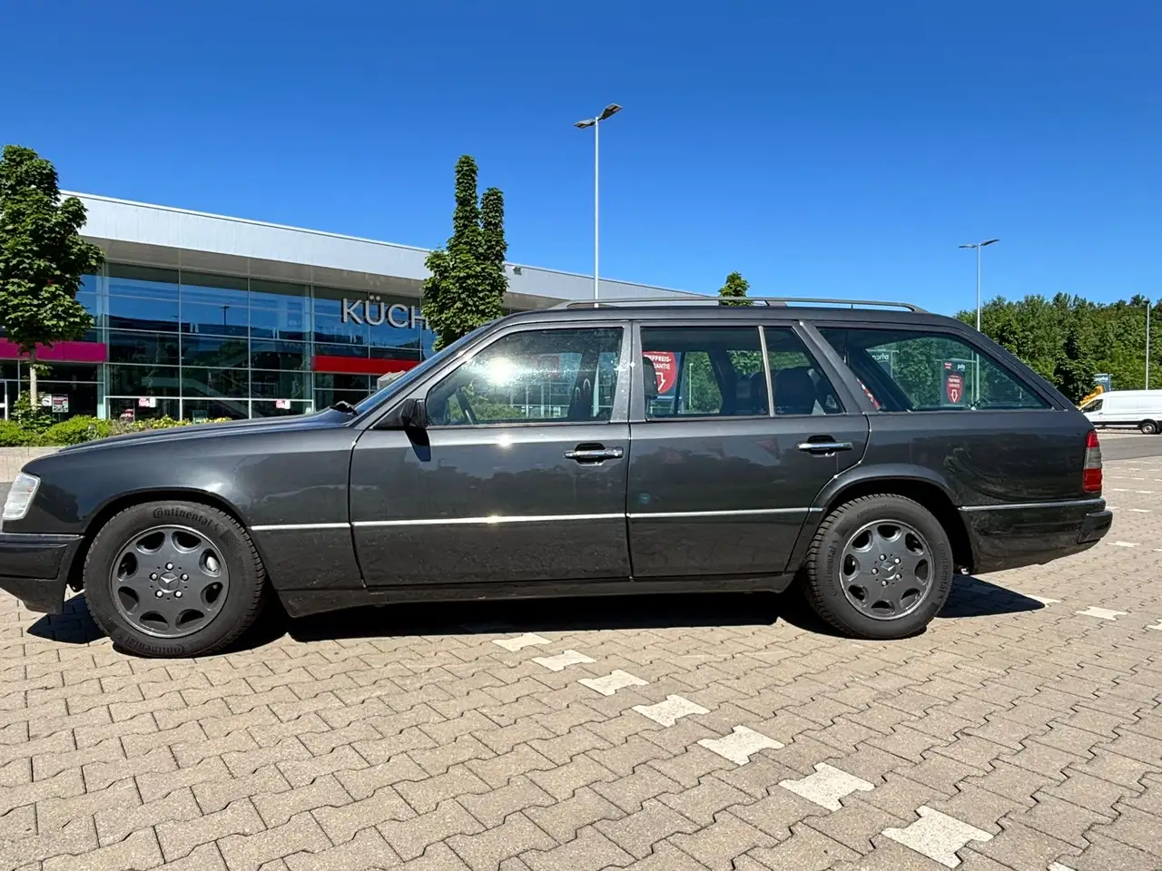 Mercedes-Benz E 300 T, foto 2