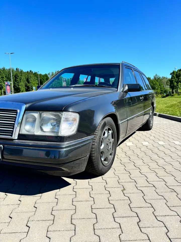 Mercedes-Benz E 300 T, foto 7