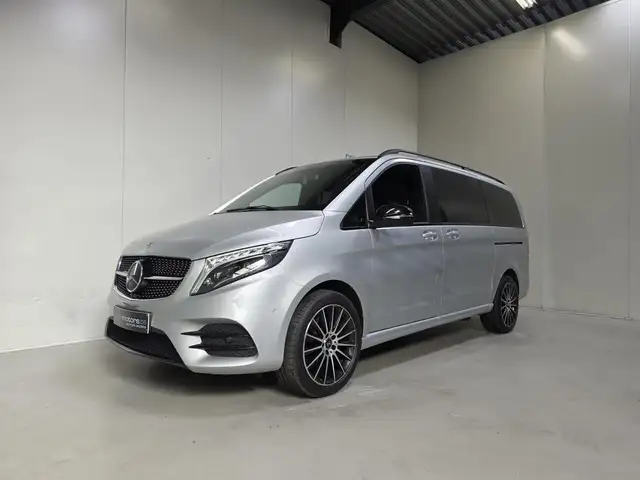 Mercedes-Benz V 300 d Autom. Long 5PL. - AMG Line - Dub Cab. - Tops...