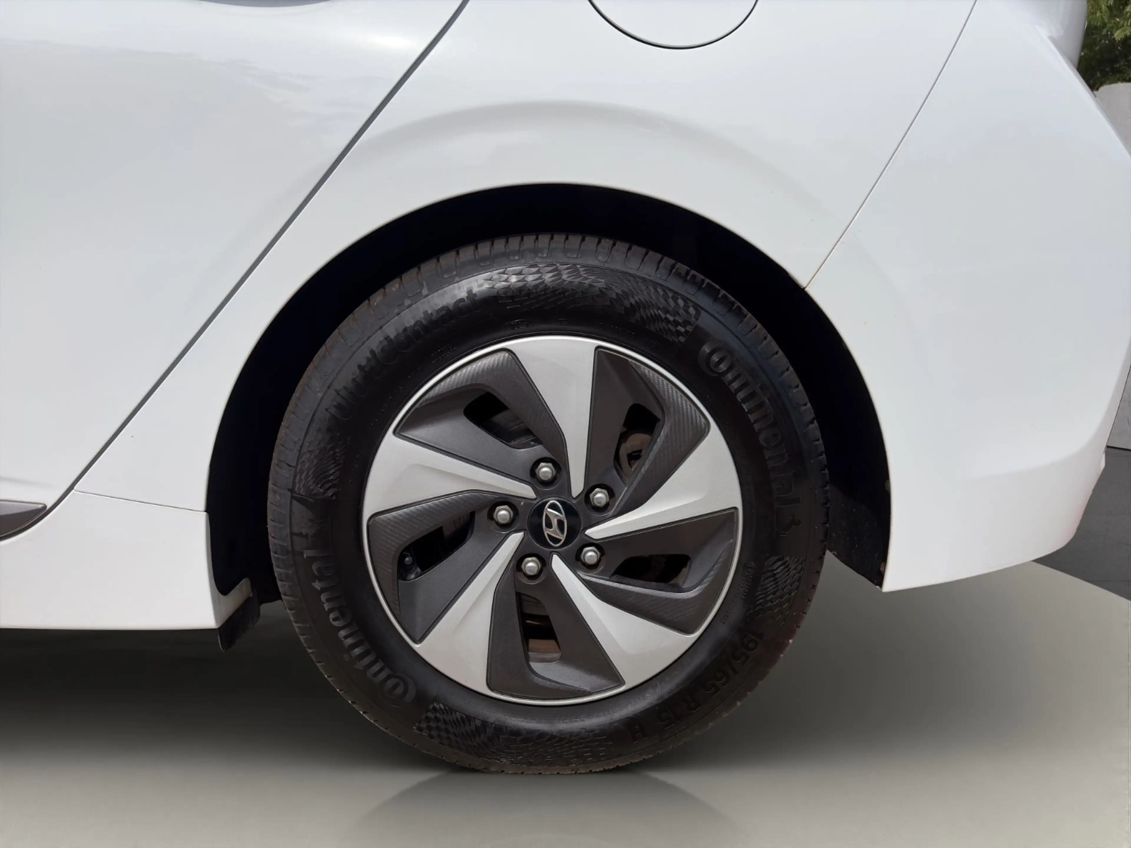 Hyundai IONIQ Ioniq Trend Hybrid AHK/KAMERA/PDC/ACC/DAB+ — photo 11
