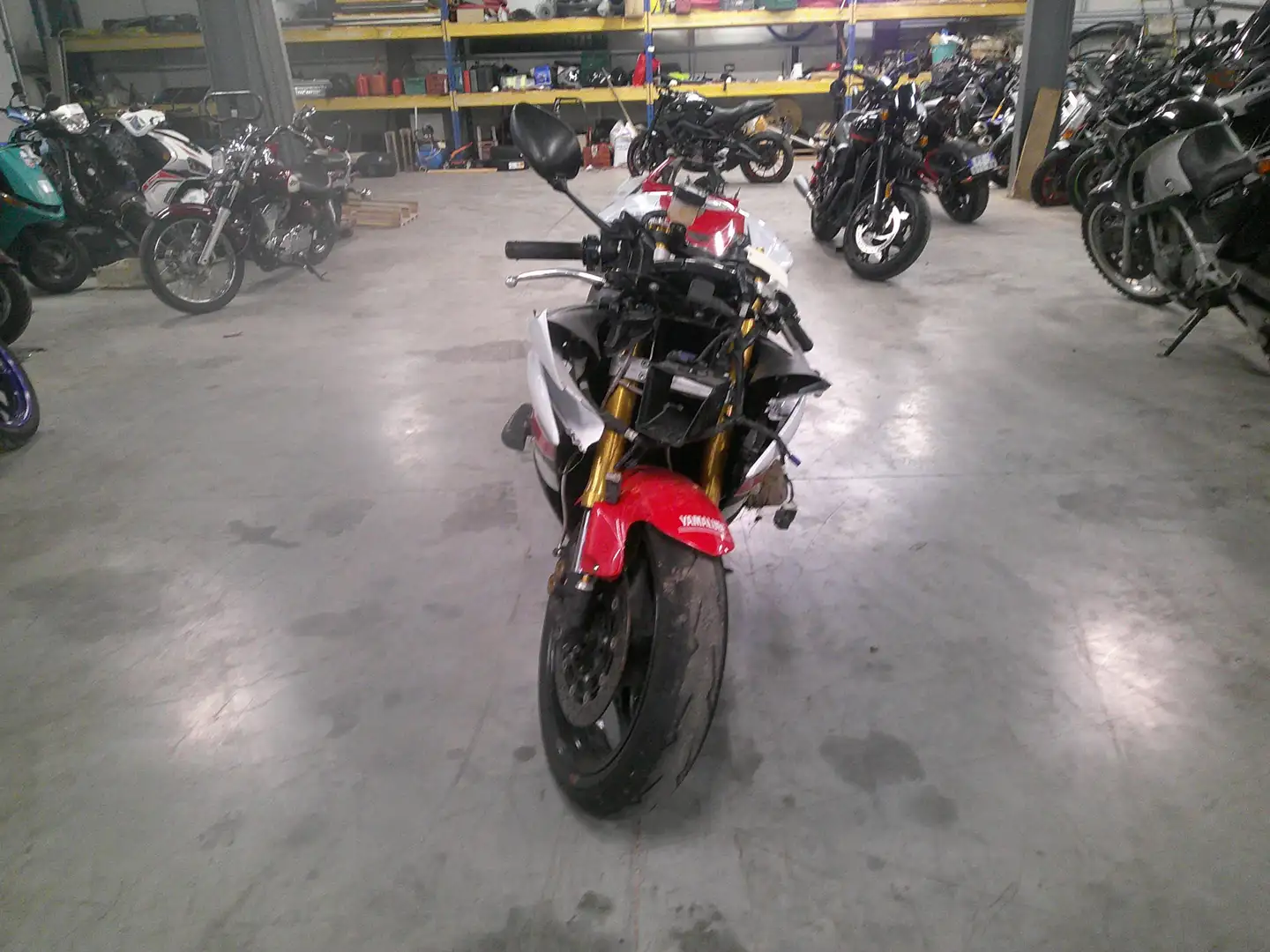 Yamaha YZF-R6 - 2