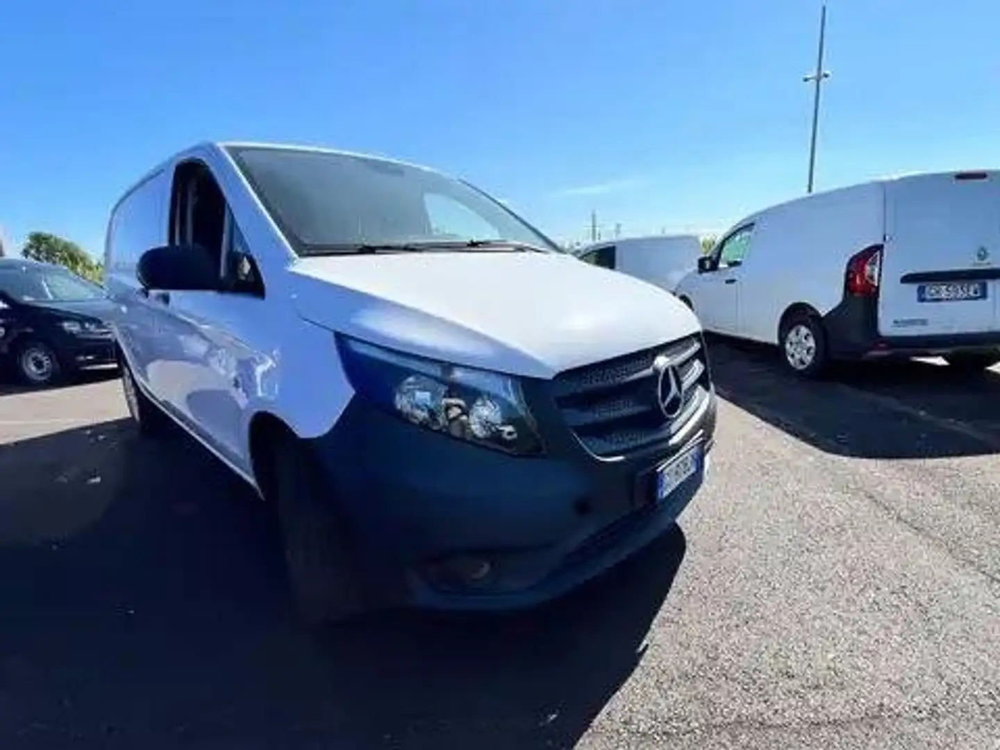 Mercedes-Benz Vito VITO 119 CDI 4X4 COMPACT TG : GC978JN Bianco - 2
