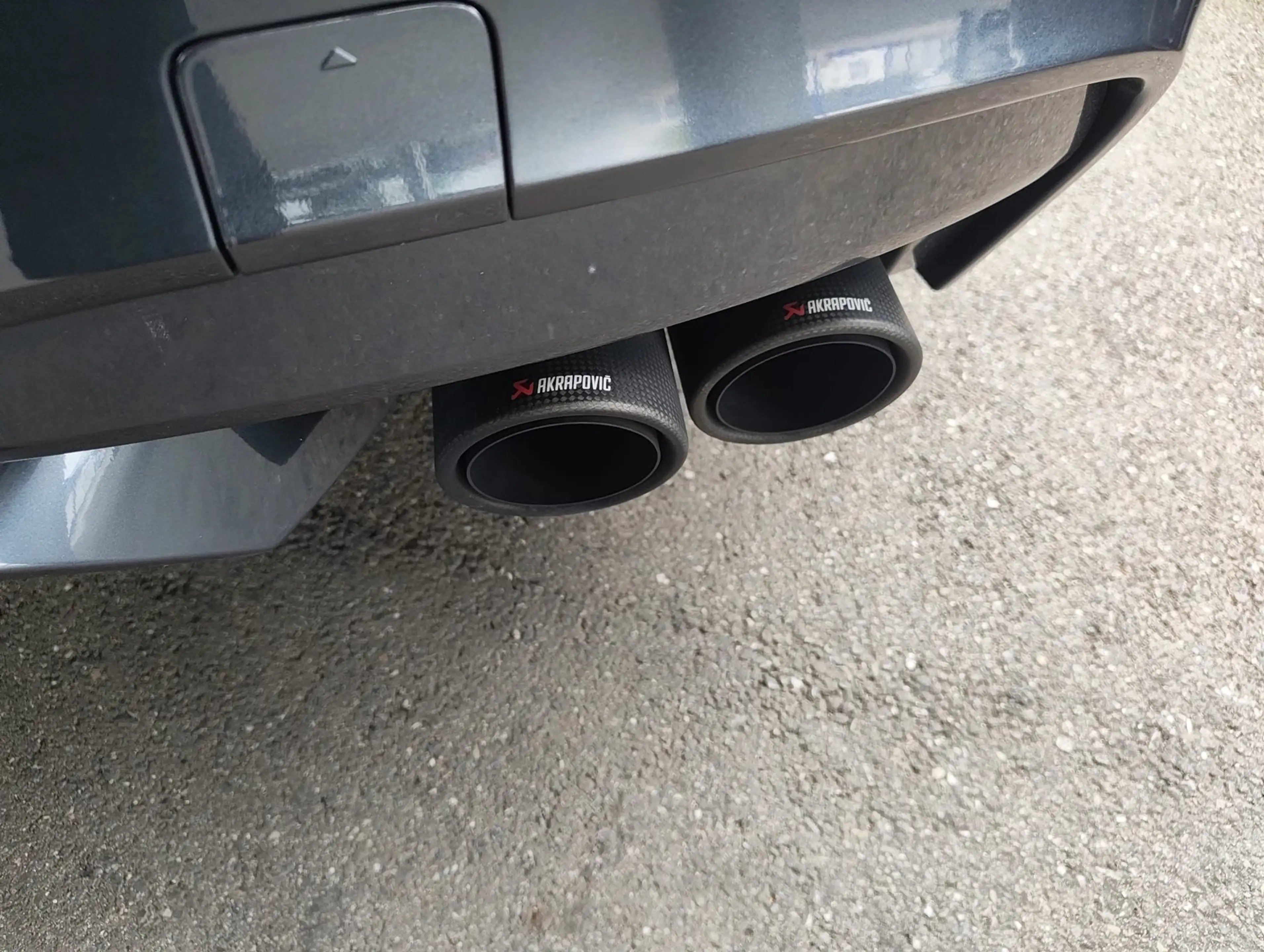 BMW M6 COUPE *AKRAPOVIC*CARBON*360°*HUD*SOFTCLOSE* — photo 6
