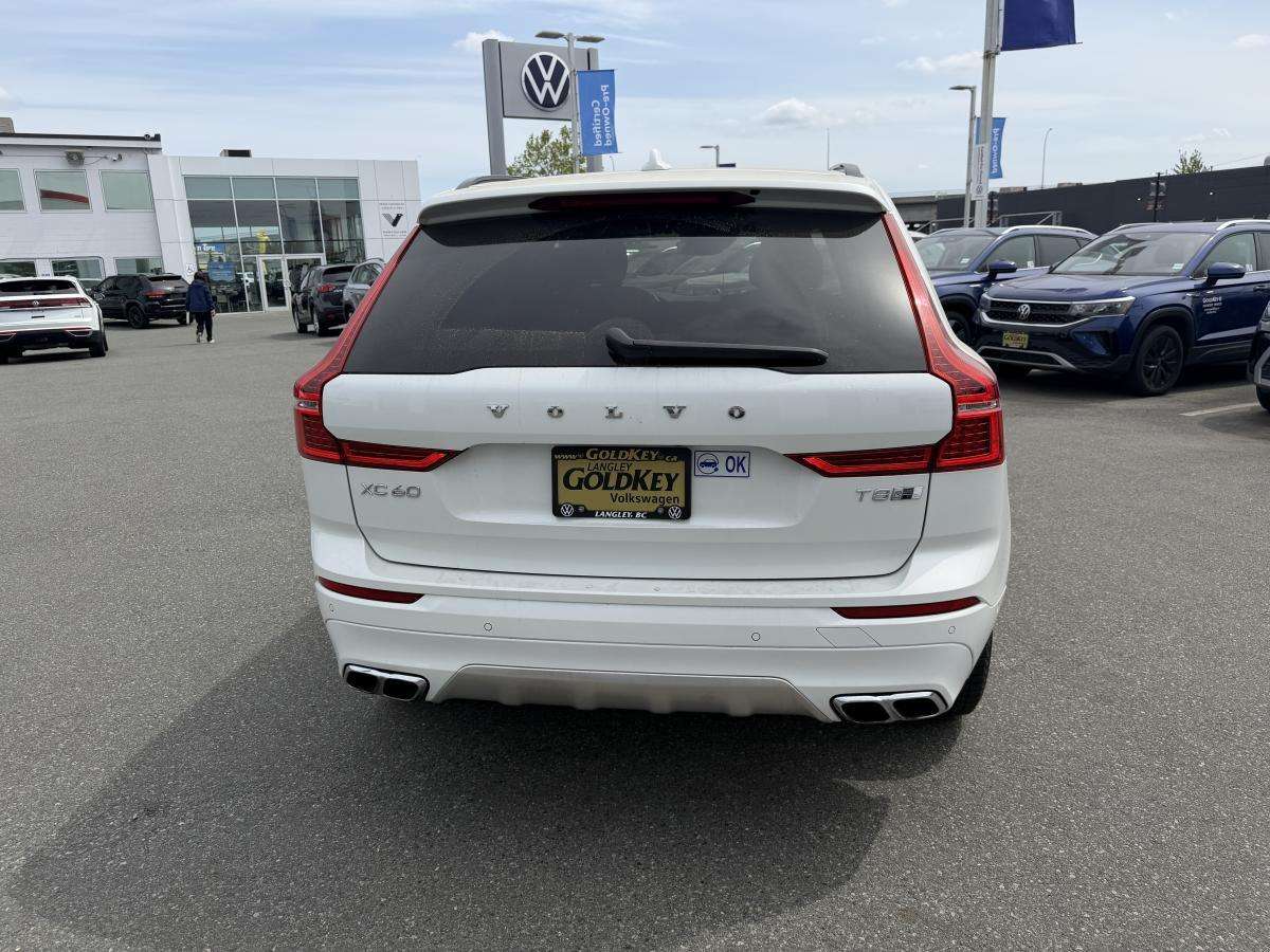 2020 Volvo XC60 T8 Eawd R-Design alt 5