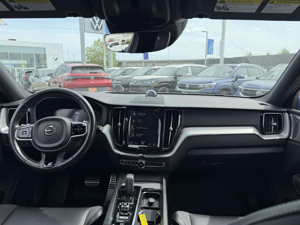 2020 Volvo XC60 T8 Eawd R-Design thumb 10