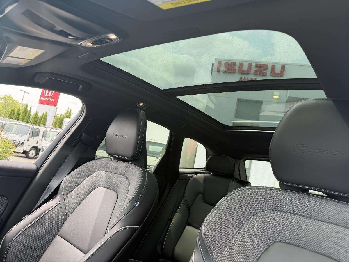 2020 Volvo XC60 T8 Eawd R-Design thumb 15