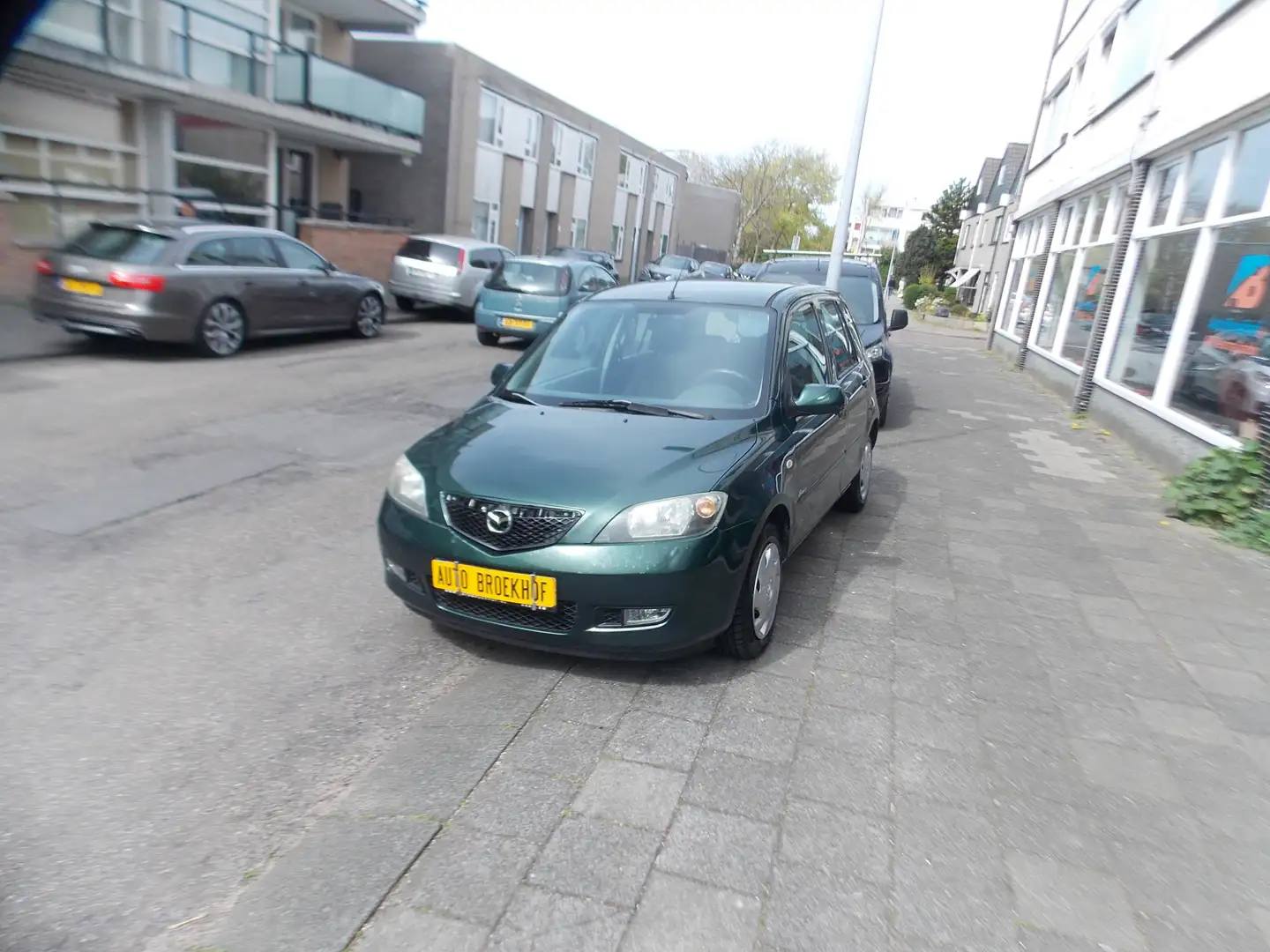 Mazda 2 1.4 Touring AIRCO  125 DKM  NIEUWE BANDEN Verde - 2