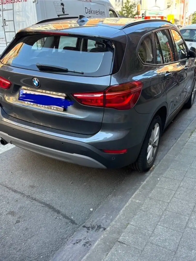 BMW X1 X1 1.5iA sDrive18 Gris - 1