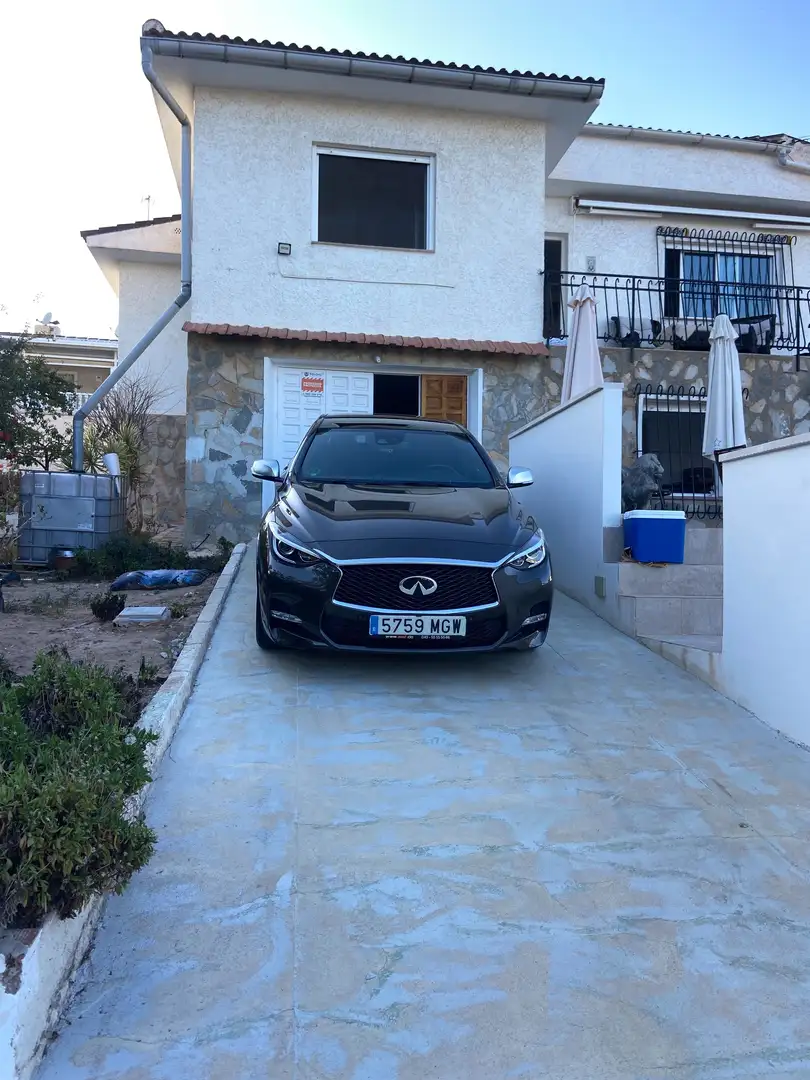 Infiniti Q30 Q30 2.0t Sport 7DCT Sport Barna - 2