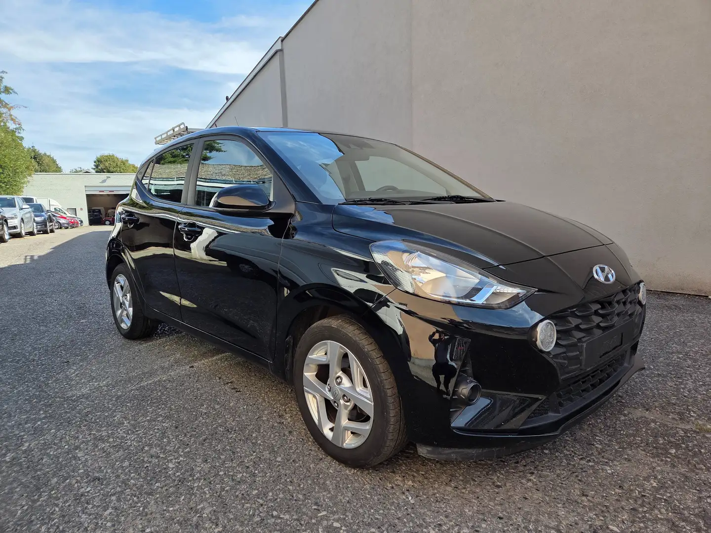 Hyundai i10 i10 1.0i Twist Techno/Navi/Caméra/Jantes alu Schwarz - 1