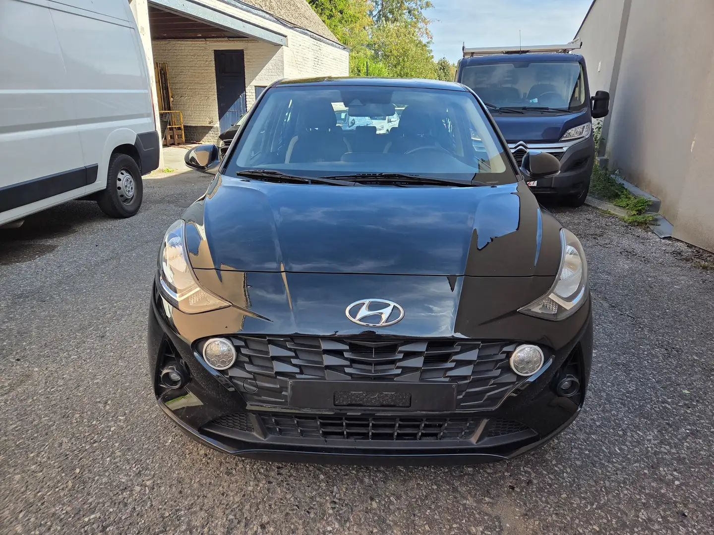 Hyundai i10 i10 1.0i Twist Techno/Navi/Caméra/Jantes alu Schwarz - 2