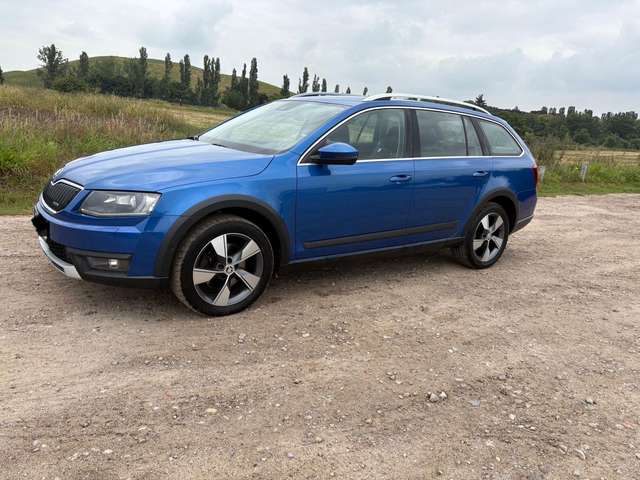 Imagine Skoda Octavia Combi 2.0 TDI (Green tec) 4x4 DSG Scout