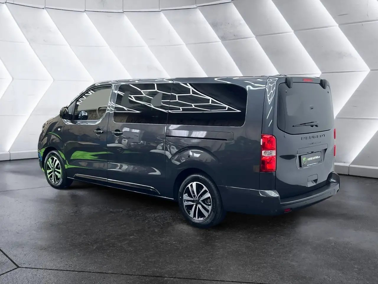 Peugeot Traveller Premium L3 *VIP 7-Sitzer* Standheizung 3