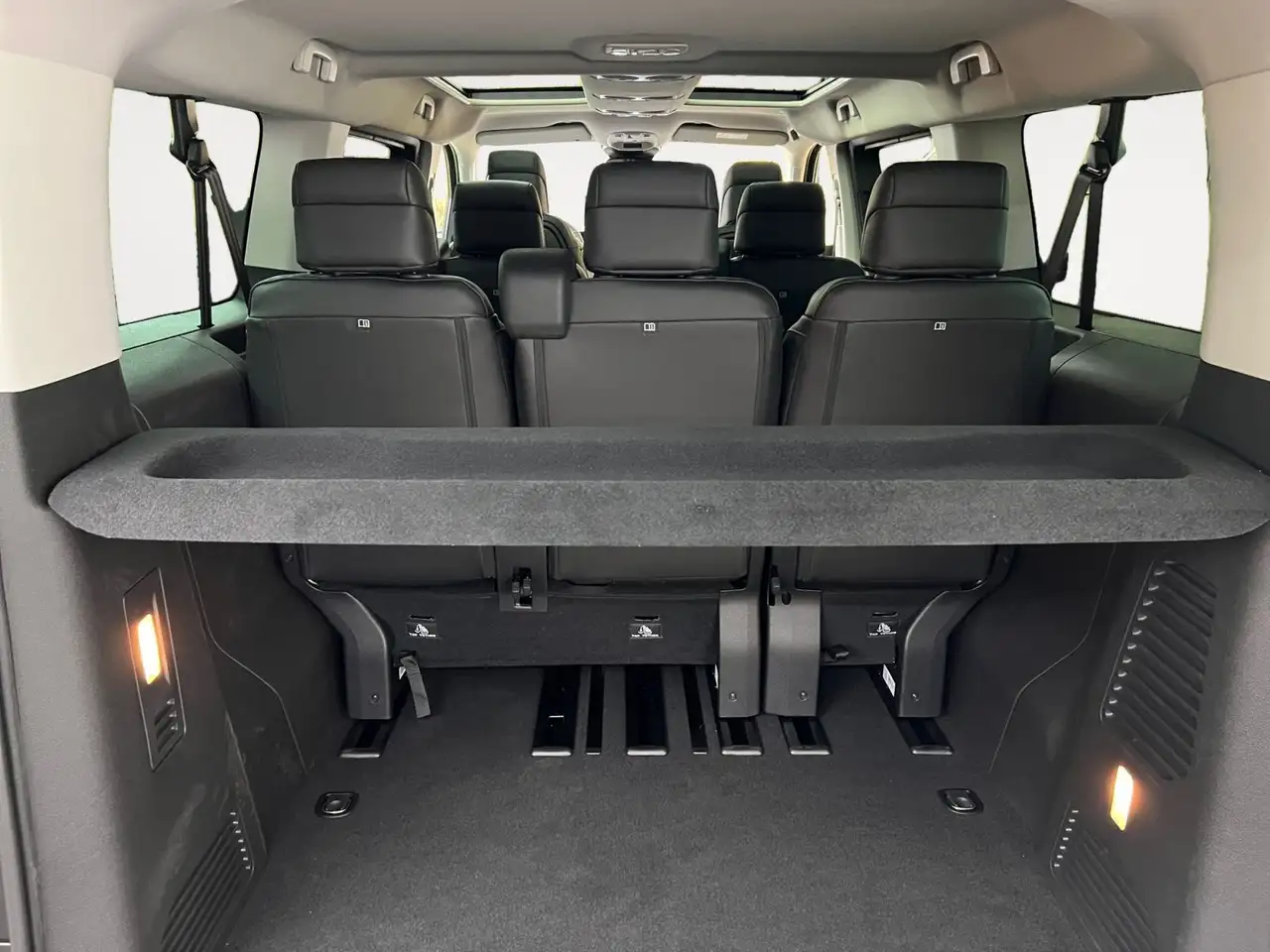 Peugeot Traveller Premium L3 *VIP 7-Sitzer* Standheizung 23