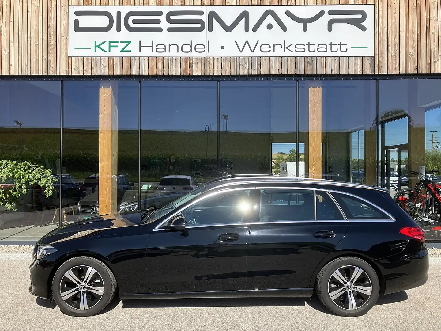 Mercedes-Benz C 200 d T Aut. Avantgarde LED Navi Teilleder Schwarz - 2