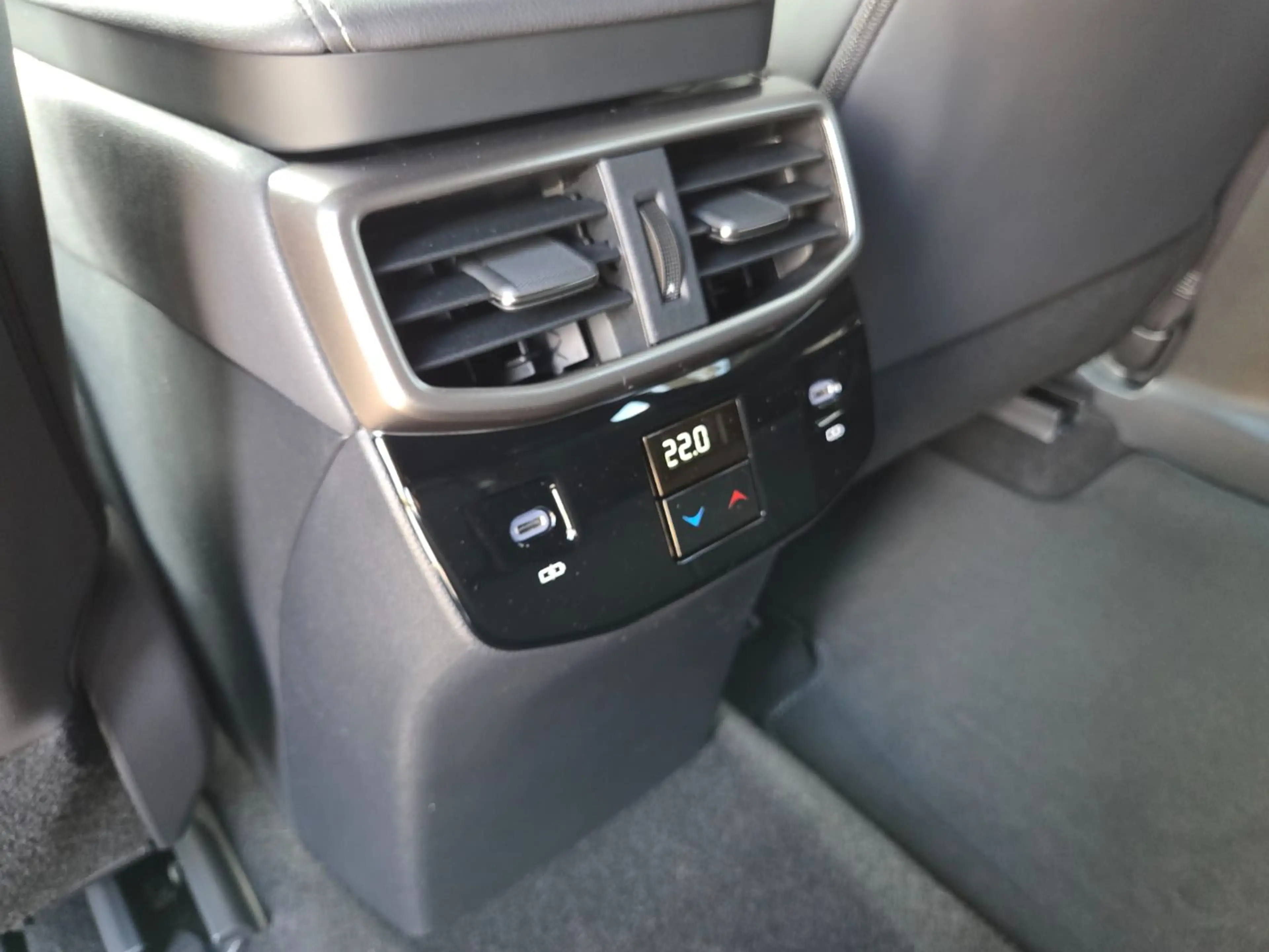 Lexus RX 350h E-Four Executive Line LED, Navi, Kamera — photo 10