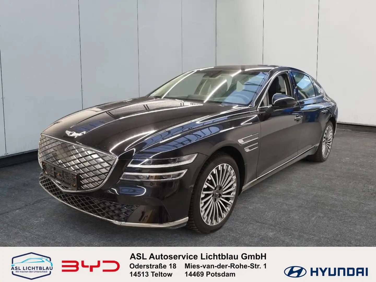 Genesis G80 Luxury Electrified Solar Roof Pack & Comfort S... Zwart - 1