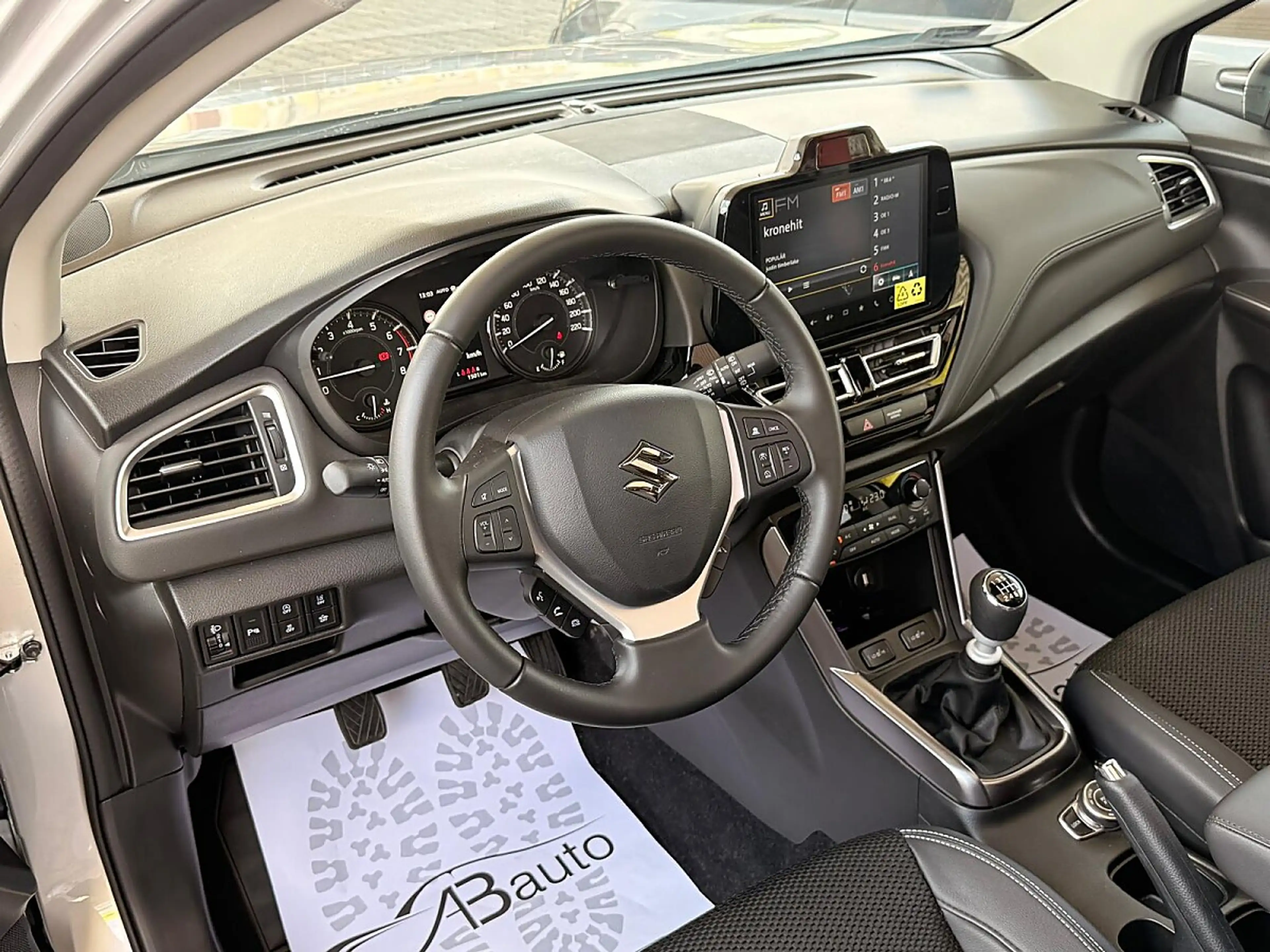 Suzuki S-Cross 1,4 Hybrid ALLGRIP flash — photo 13