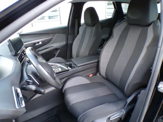 Peugeot 3008 view 13