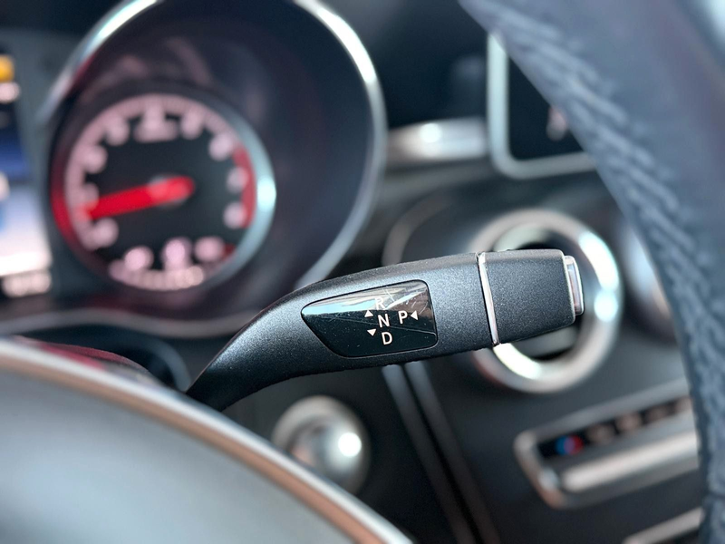 Mercedes-Benz C 300 Cabrio / AMG / Navi / Alcantara / Kamera / — photo 13