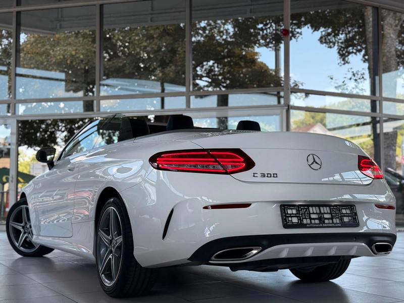 Mercedes-Benz C 300 Cabrio / AMG / Navi / Alcantara / Kamera / — photo 7