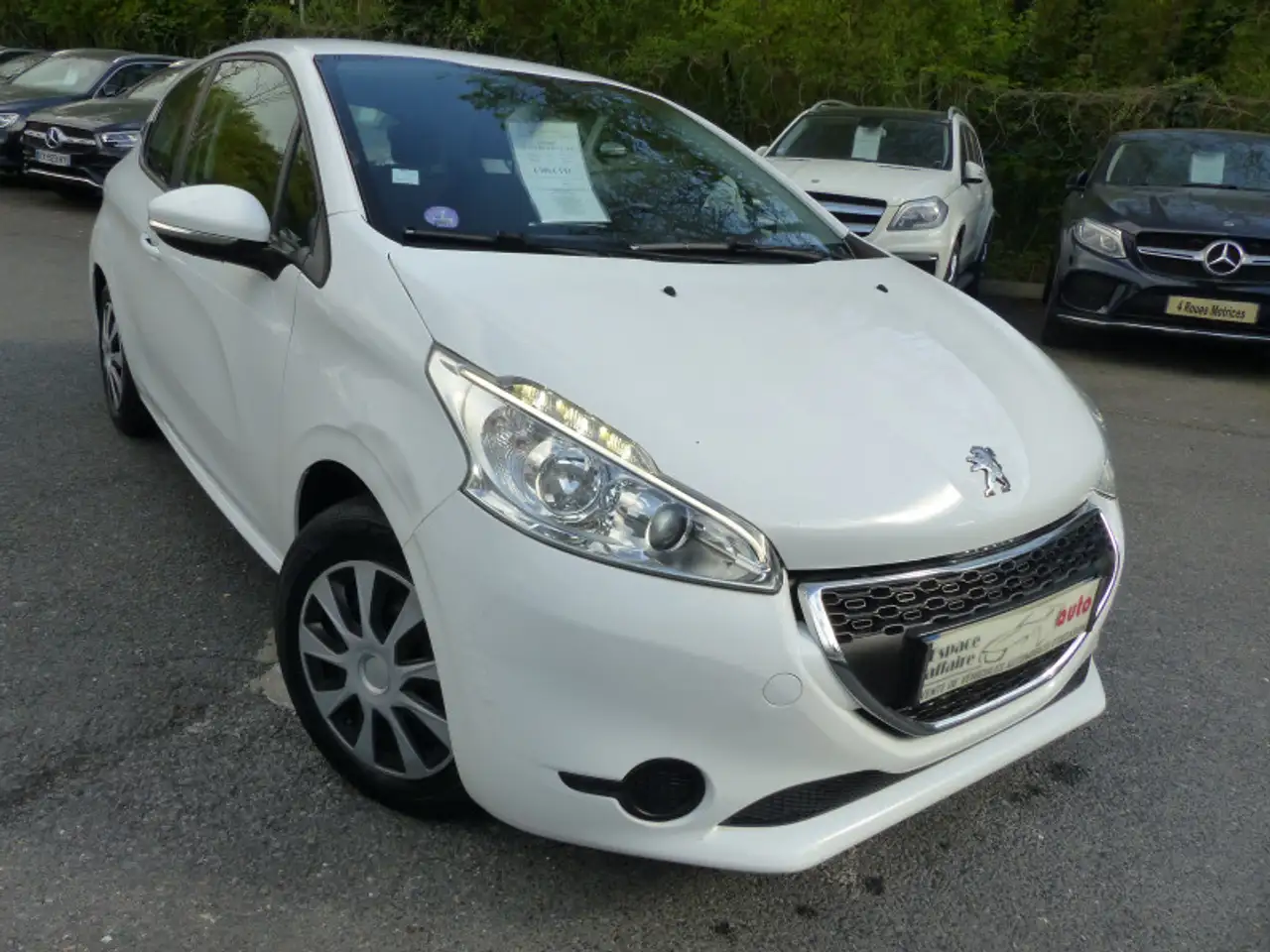 Peugeot 208 208 — photo 3