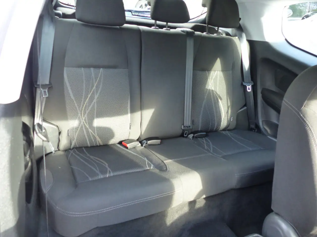Peugeot 208 208 — photo 11