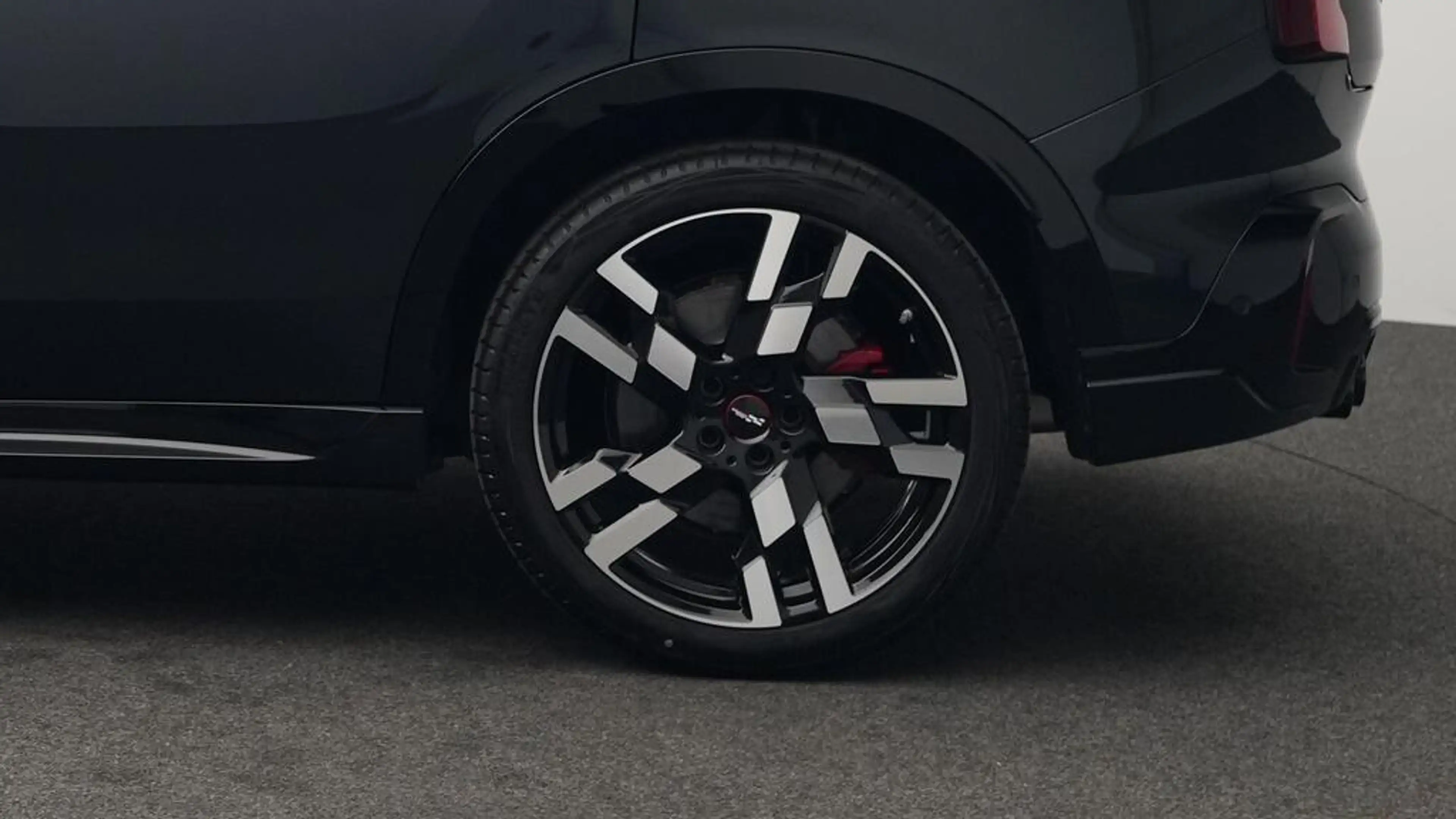 MINI JCW Countryman All4 John Cooper Works Trim — photo 10