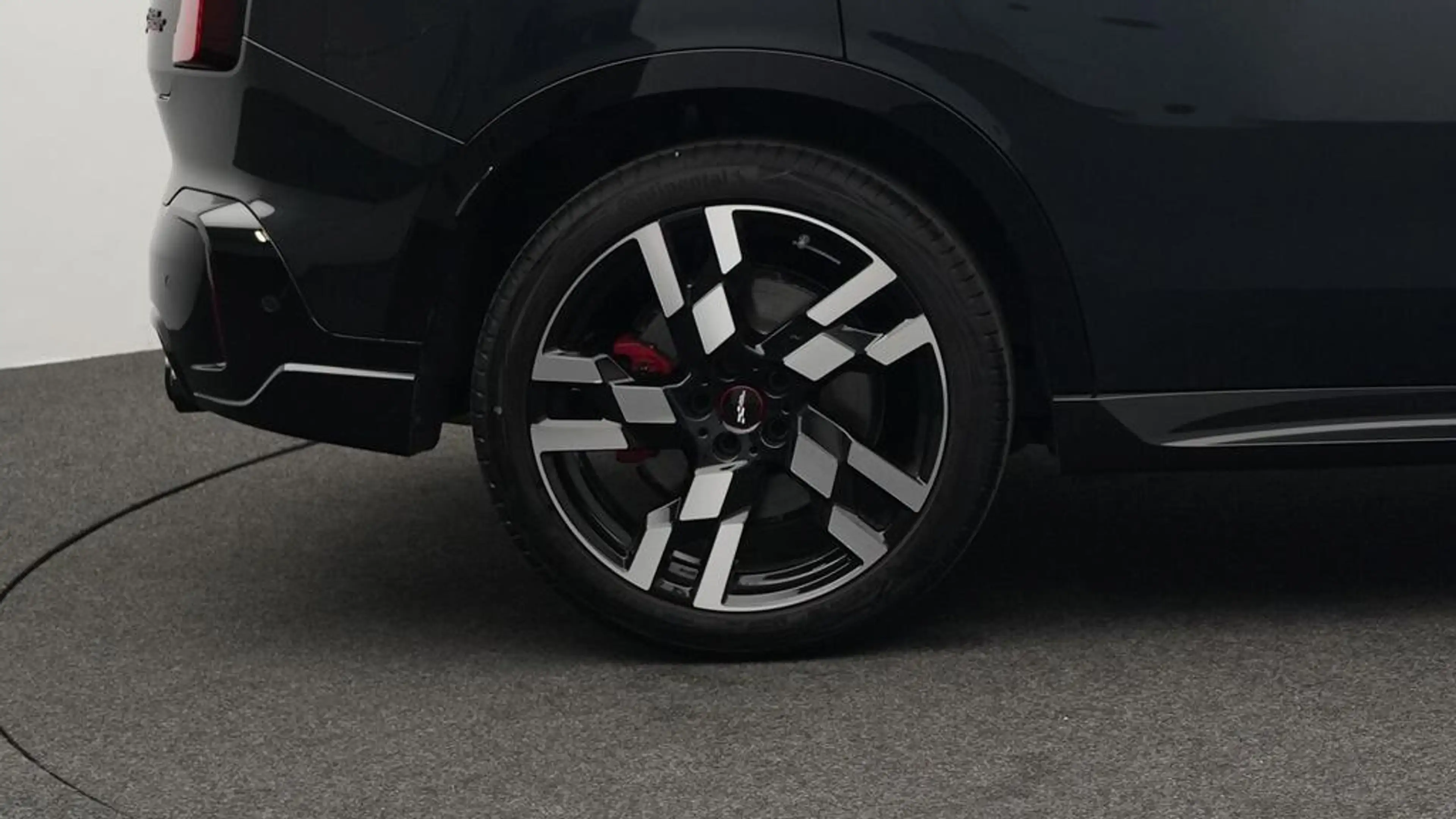 MINI JCW Countryman All4 John Cooper Works Trim — photo 11
