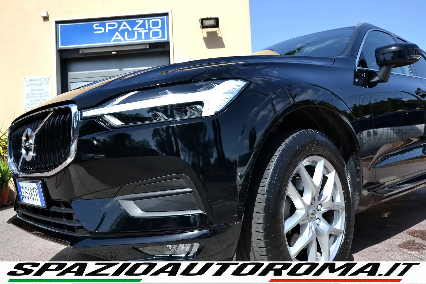 Volvo XC60 2.0 150CV 6M MOMENTUM PRO PELLE+NAVI+RCAM+FULL LED Nero - 1