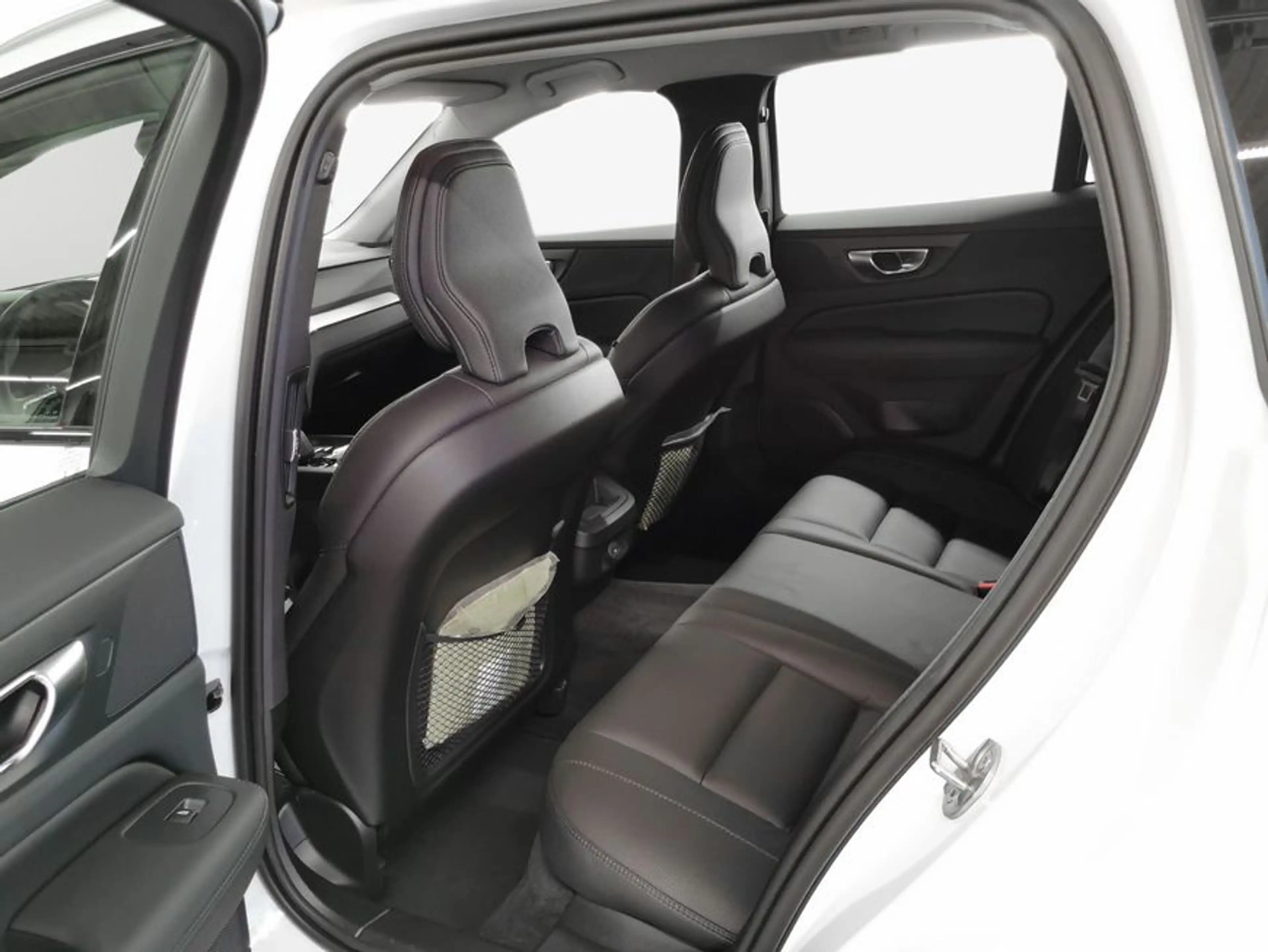 Volvo V60 Cross Country V60 Cross Country B4 D AWD Plus Licht-Paket*STDHZG — photo 8