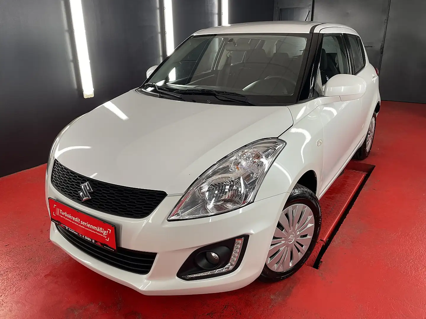 Suzuki Swift 1,2 DualJet 4WD Shine Blanc - 1