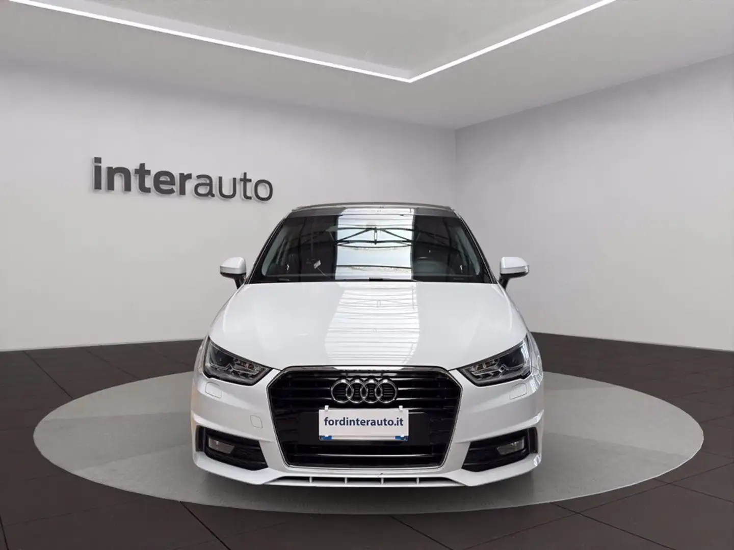 Audi A1 Sportback 1.4 tdi s-tronic Wit - 2