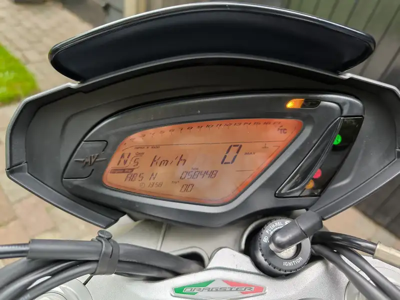 MV Agusta Dragster - foto 4