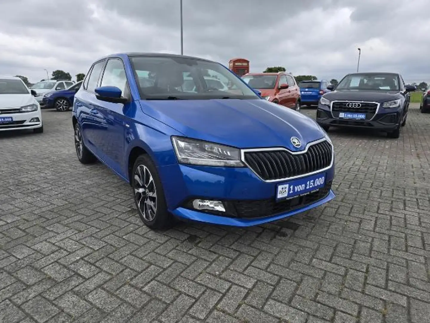 Skoda Fabia 1.0 Drive 125 TSI BMT Navi PANORAMADACH LED DAB Blau - 1