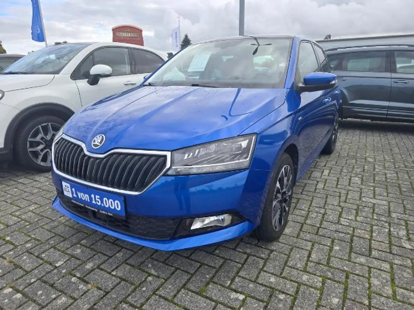 Skoda Fabia 1.0 Drive 125 TSI BMT Navi PANORAMADACH LED DAB Blau - 2