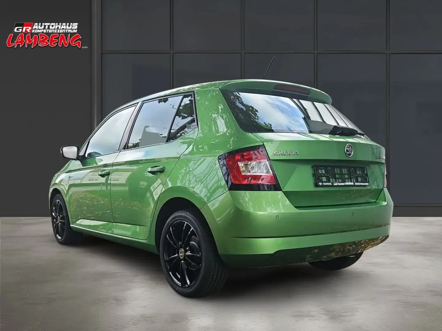 Skoda Fabia 1.2 TSI Ambition Grün - 2
