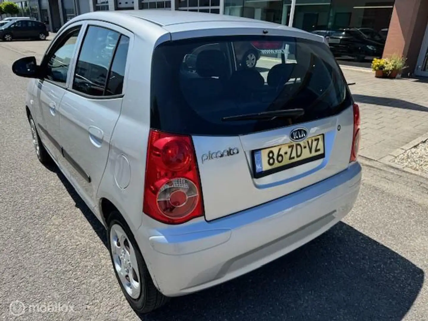 Kia Picanto 1.1 X-tra Automaat , Airco , Electr. Ramen , Lage Grijs - 2