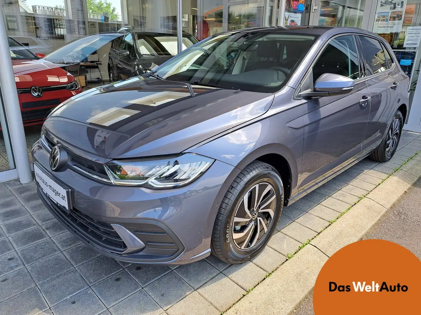Volkswagen Polo Friends TSI Grijs - 1