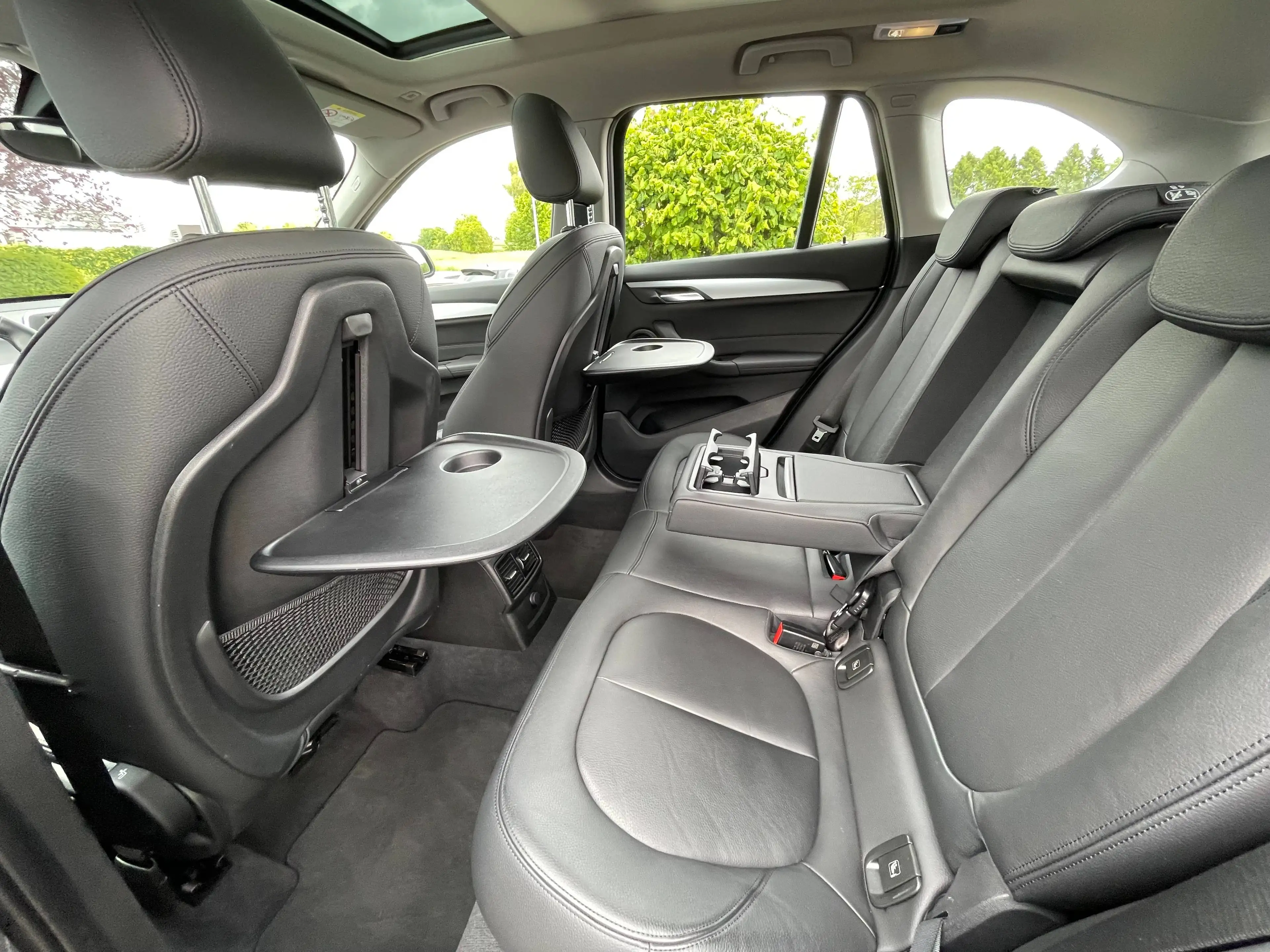 BMW X1 xDrive 18d Autom. Advantage AHK Leder RFK LED — photo 14