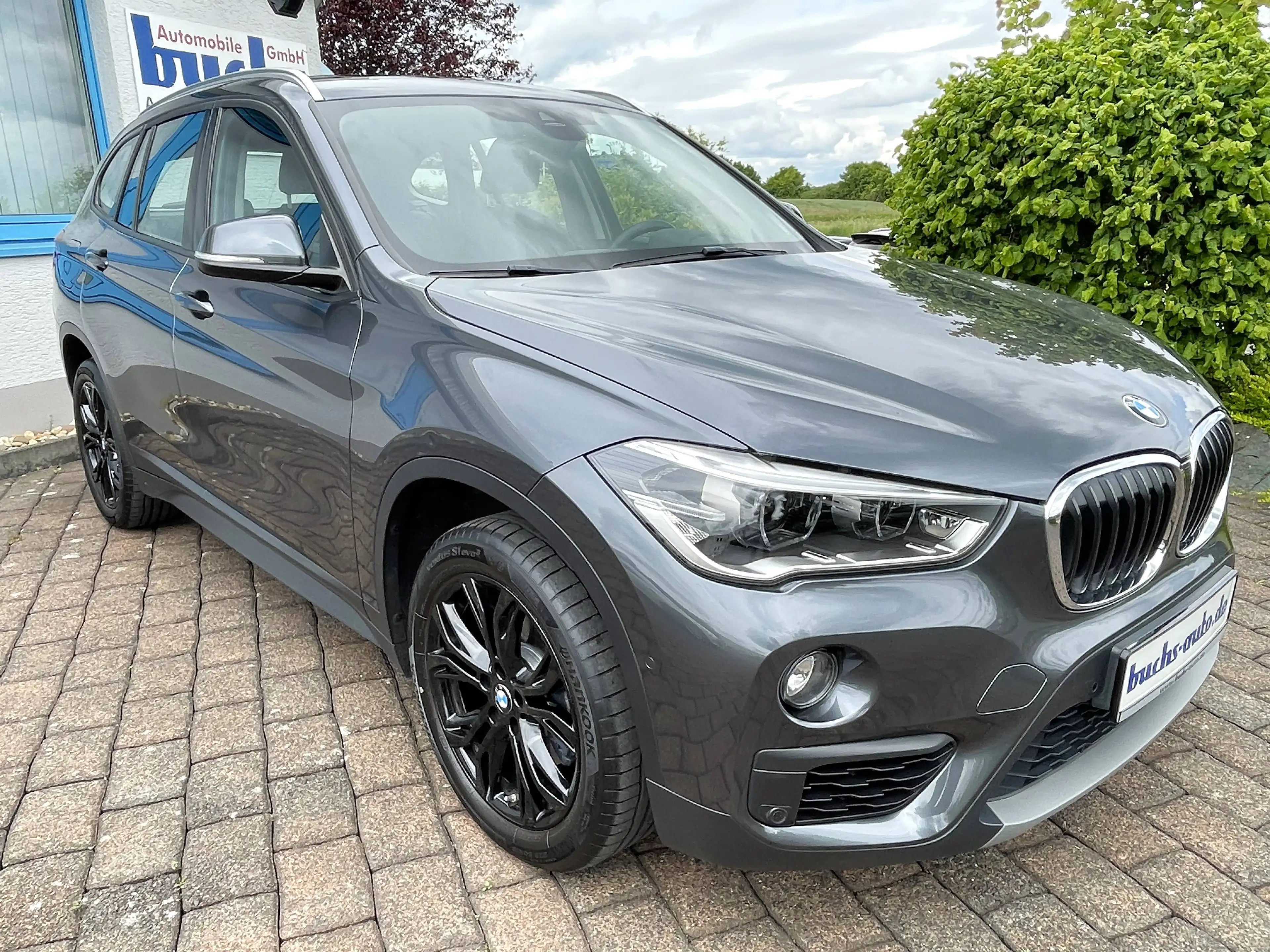 BMW X1 xDrive 18d Autom. Advantage AHK Leder RFK LED