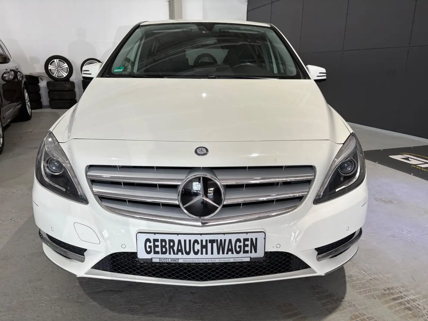 Mercedes-Benz B 180 *Bi-Xenon*SHZ*Navi* Weiß - 2
