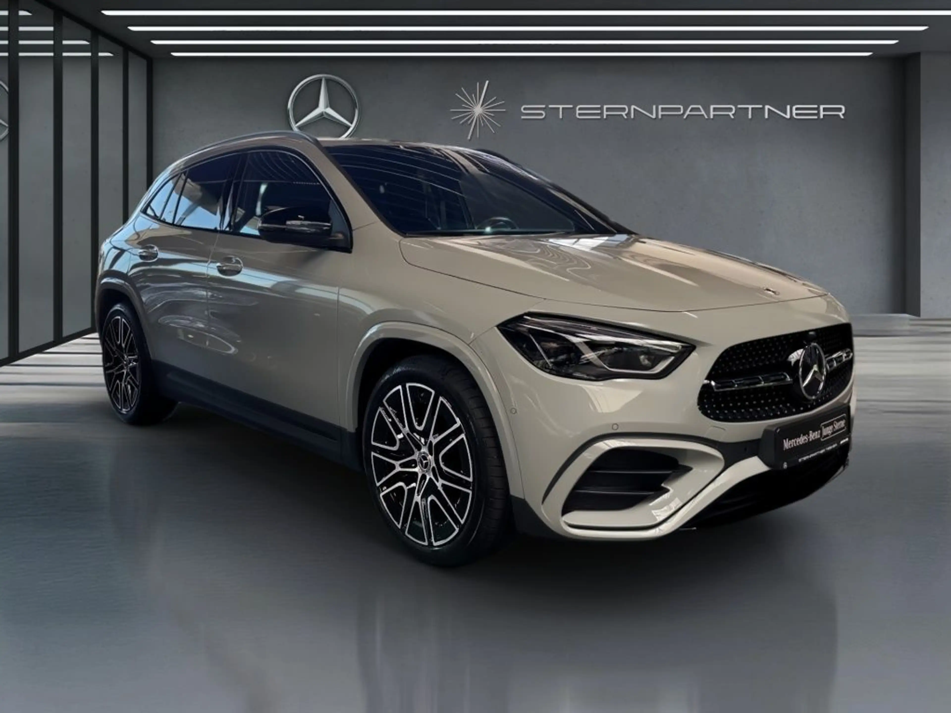Mercedes-Benz GLA 180 AMG Night+MBEAM+AMBIE+TOTW.+AD-SOUND+AHK — photo 15