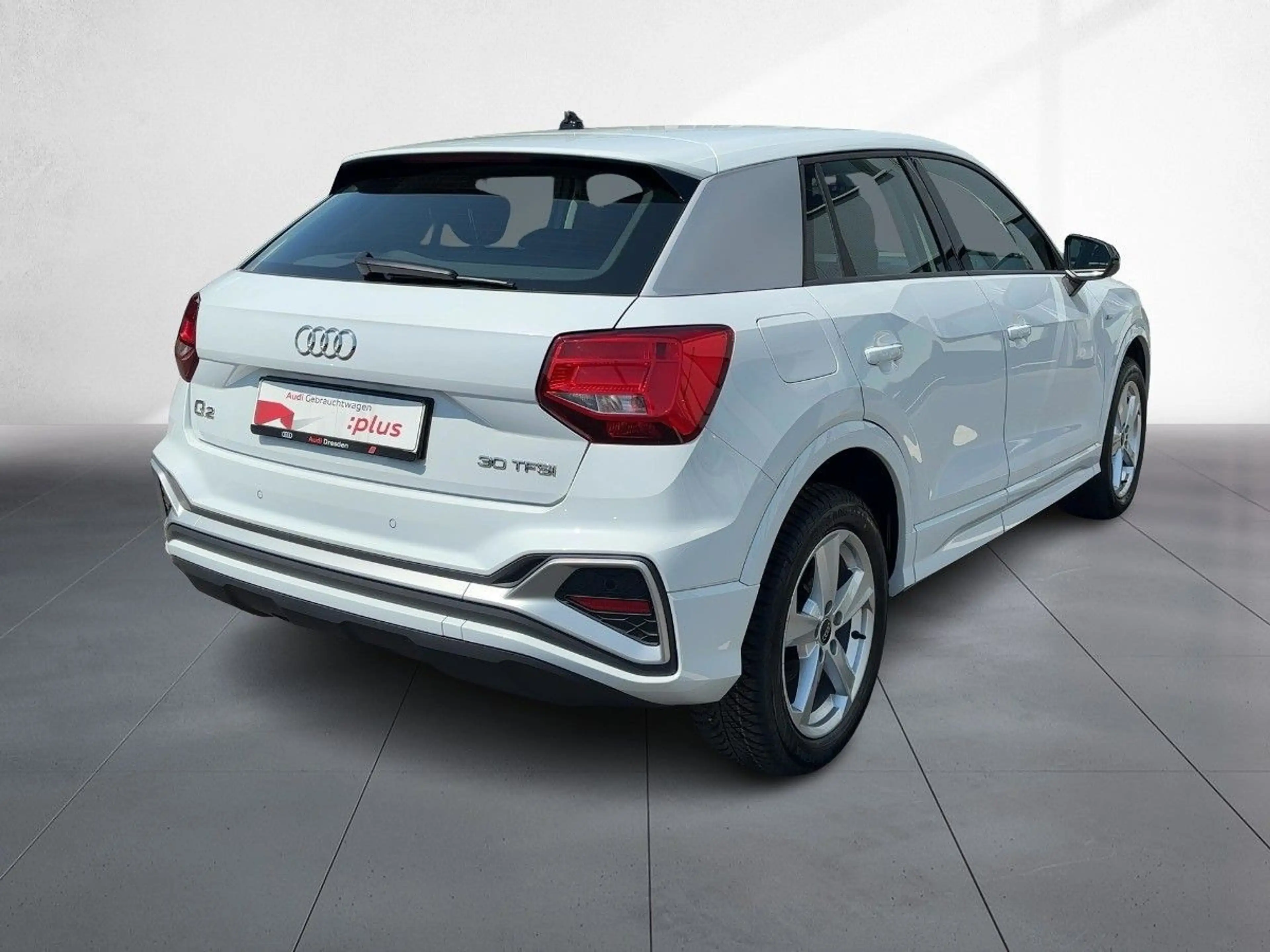 Audi Q2 S line 30 TFSI Schaltgetriebe LED SW — photo 5