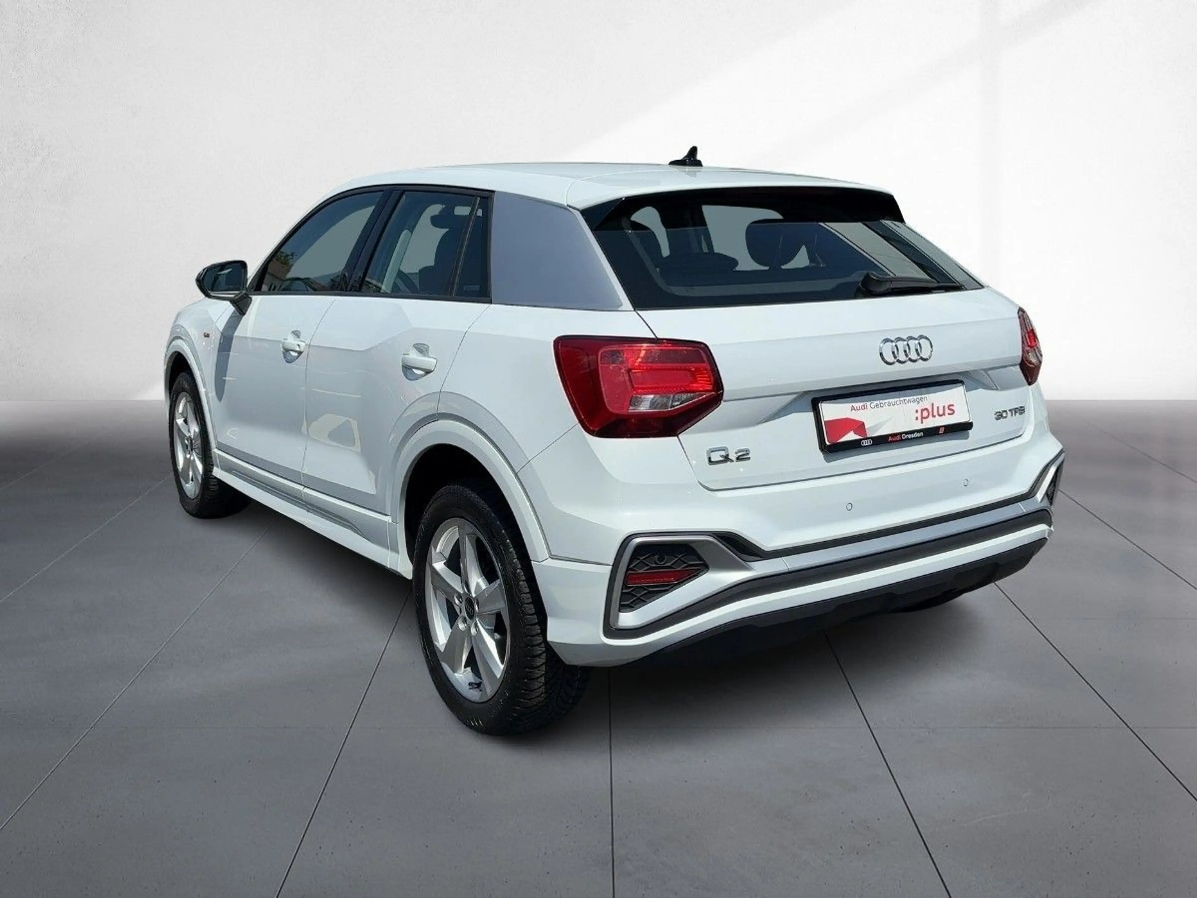 Audi Q2 S line 30 TFSI Schaltgetriebe LED SW — photo 3