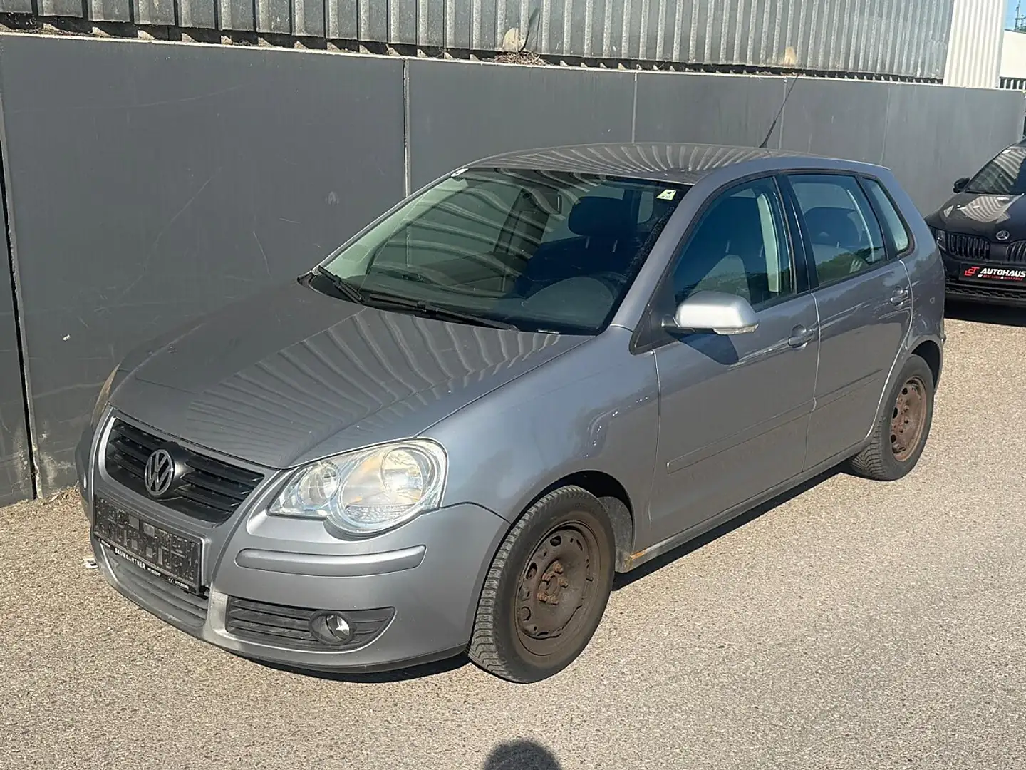 Volkswagen Polo Cool Family 1,2 |  FAHRBEREIT | Grau - 1