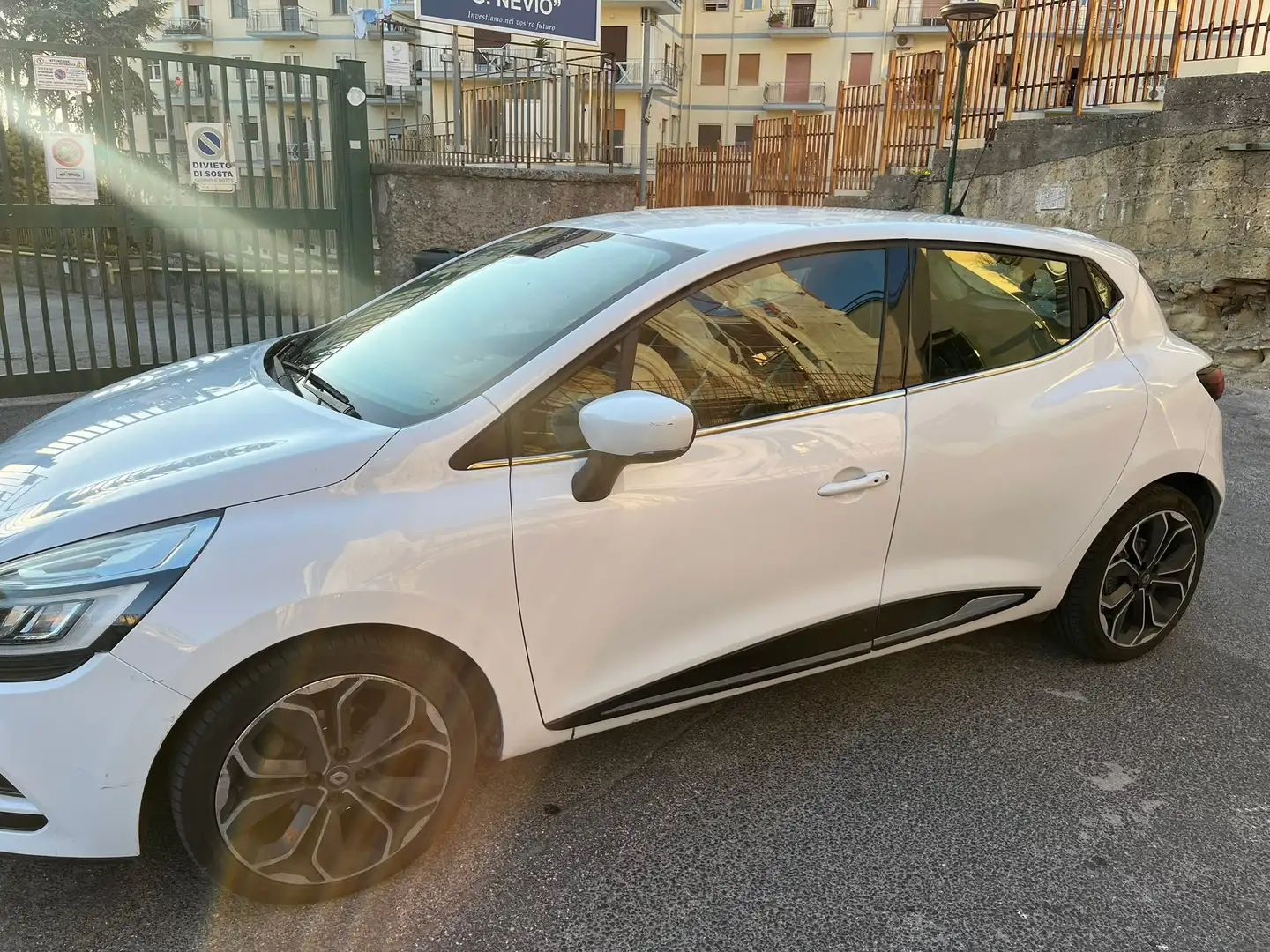 Renault Clio Clio IV 2017 1.5 dci energy GT Line 110cv Blanc - 1