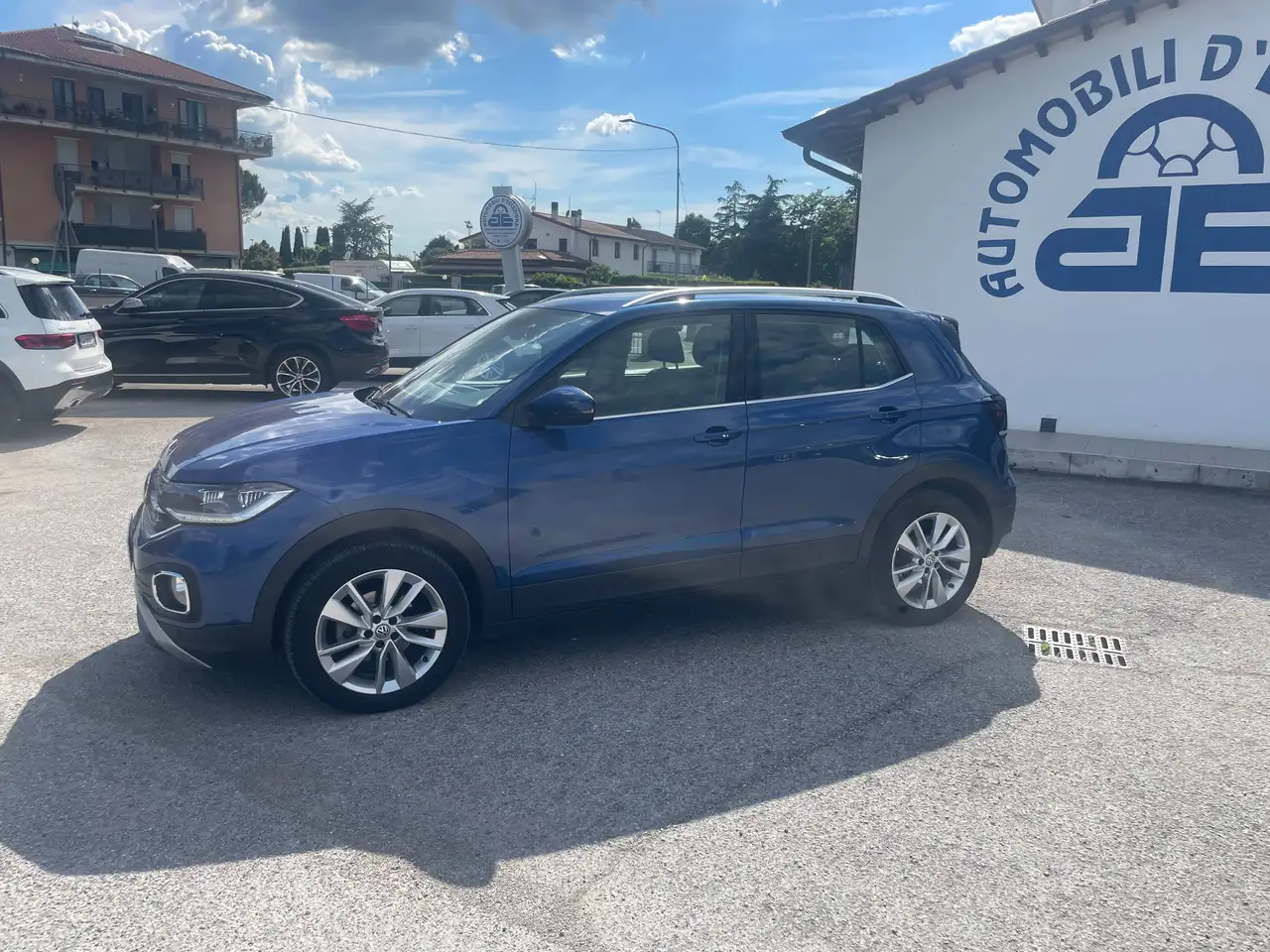 Volkswagen T-Cross usata in vendita